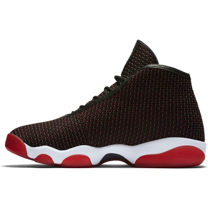 jordan noir semelle rouge
