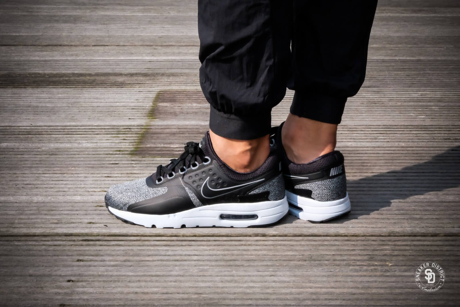 air max zero essential